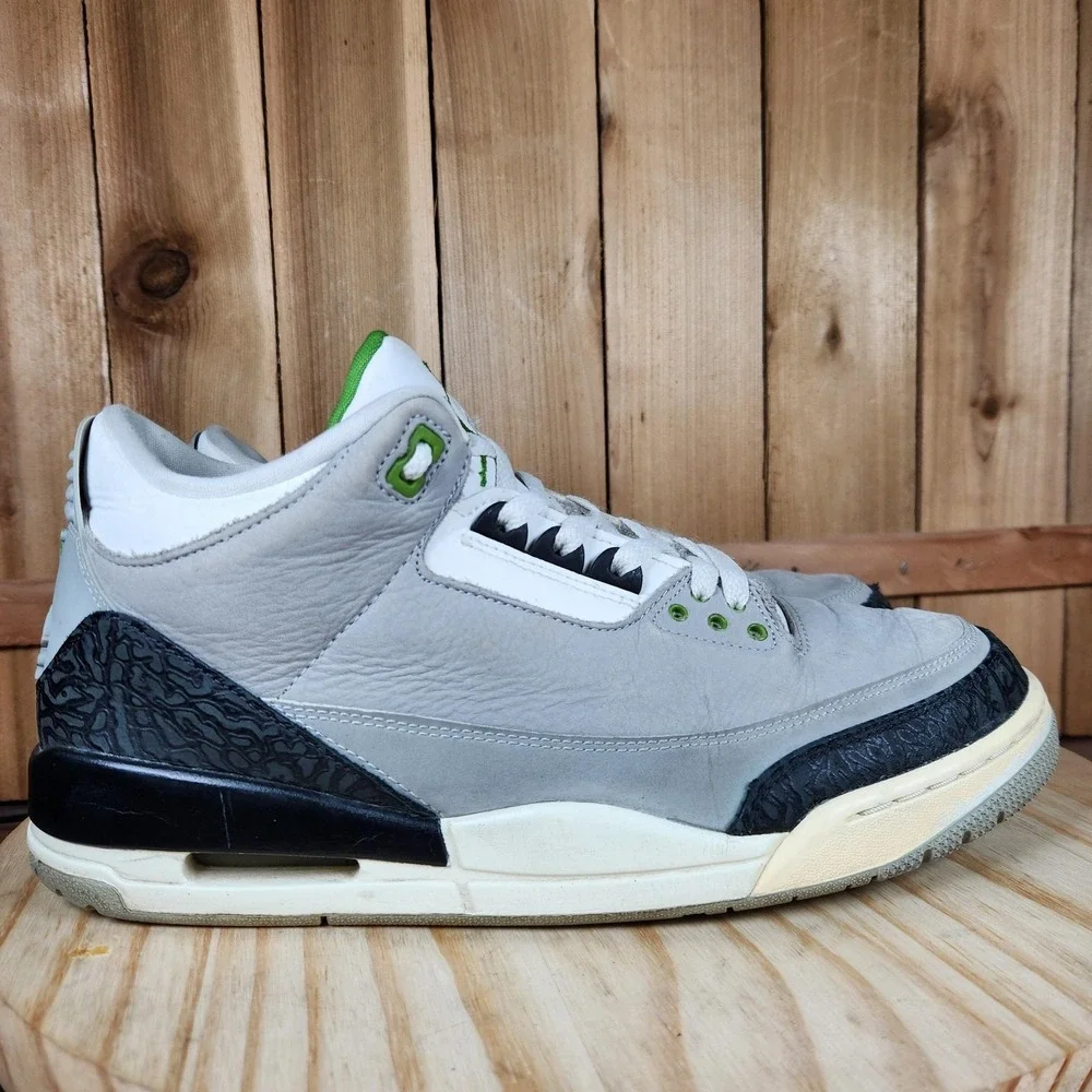 Nike‎ Air Jordan 3 Retro Chlorophyll Shoes Mens 11 Gray Sneakers 136064-006